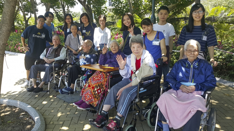 夏日海滨慢游乐